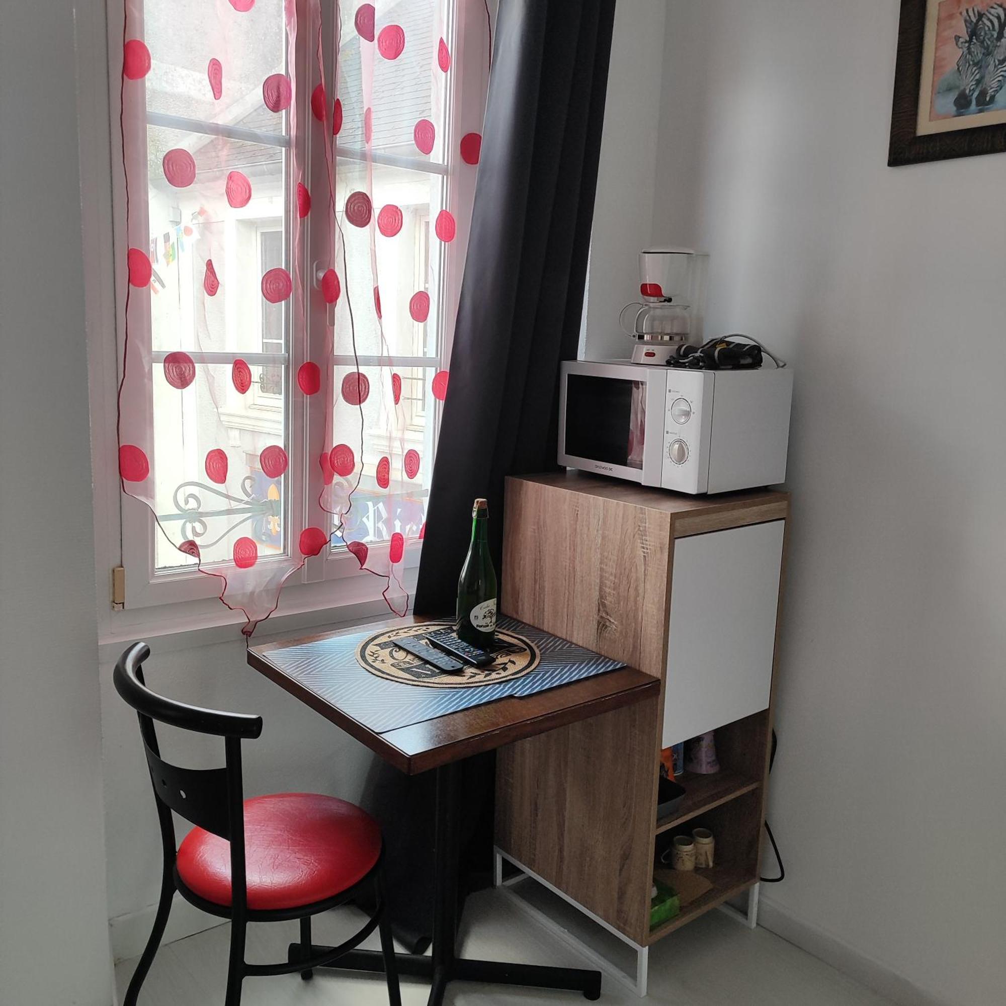Gite Pour 6 Ou Chambre Pour 2 A Formigny エクステリア 写真